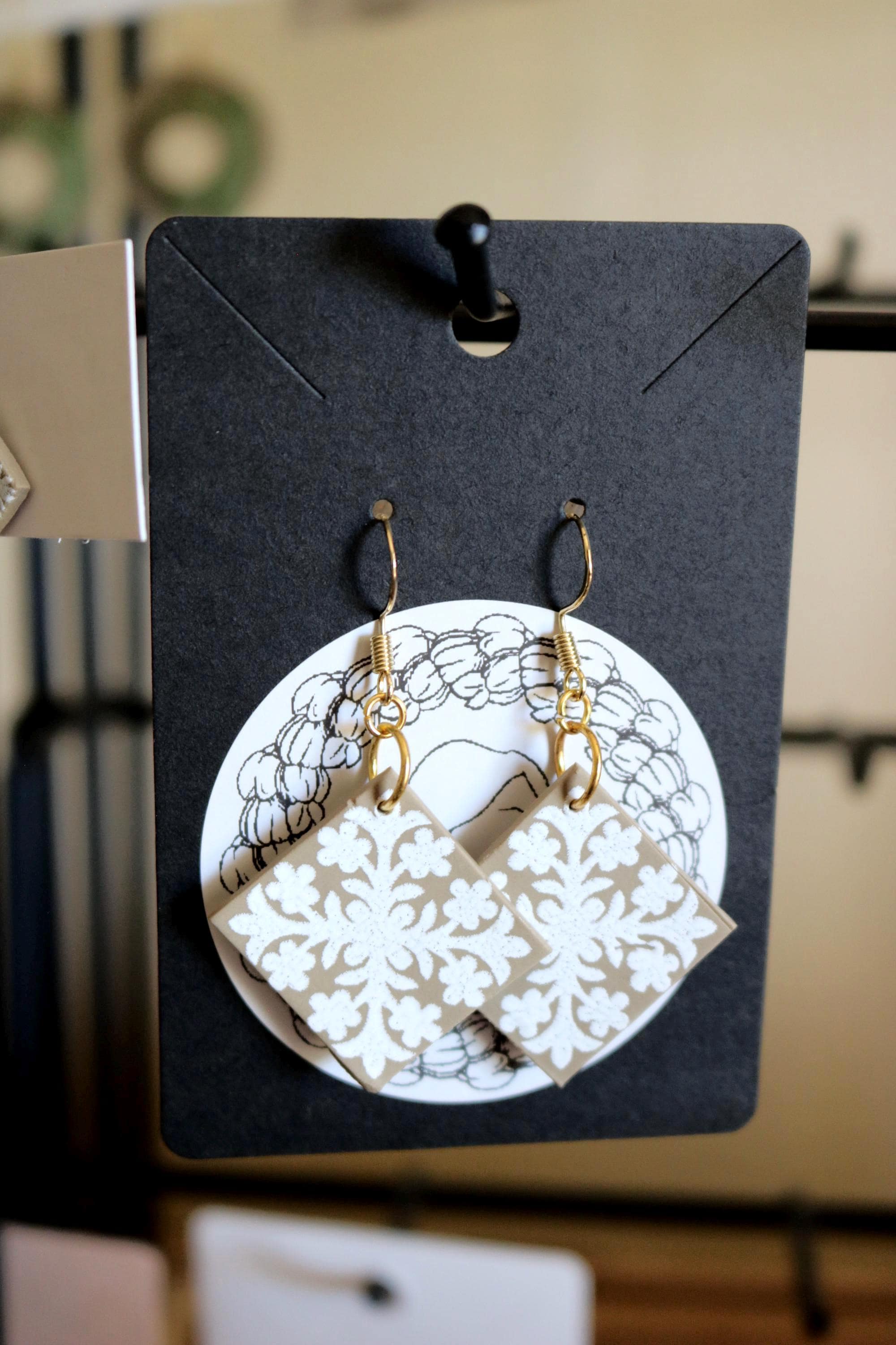 Hawaiian Print Clay Earrings (Plumeria)